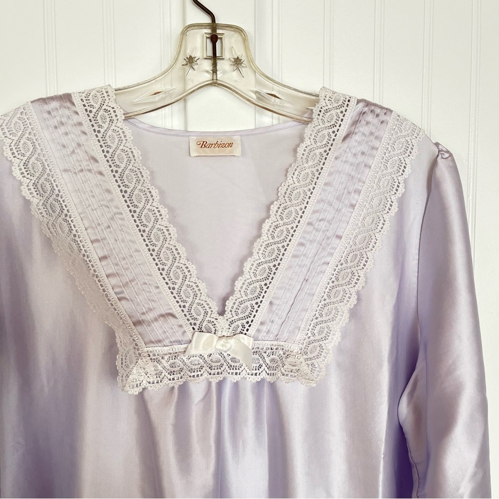 Vintage Pastel Purple Long Satin Barbizon Nightgown V-Neck Lace Bow Granny